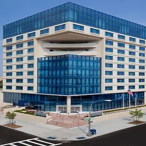 Vista Lic Hotel, Premier Collection By Western Hotel New York