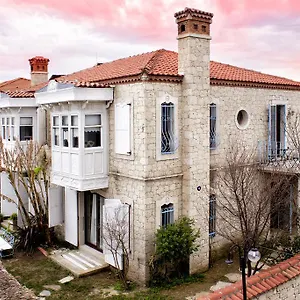 alacati-taskonak-hotel.aegeanhotels.net/